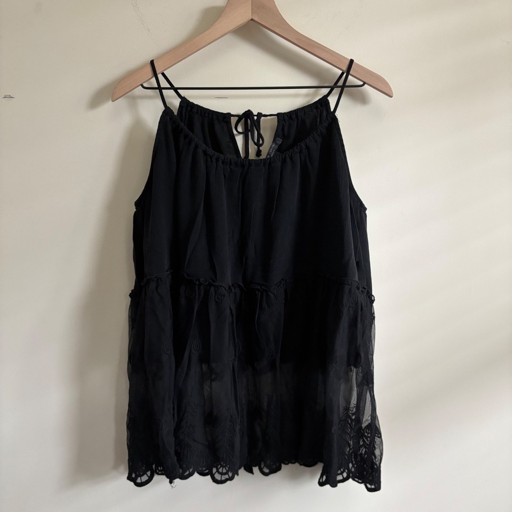 Romeo + Juliet Couture Black Tiered Lace Mesh Hem Babydoll Tank Top Large